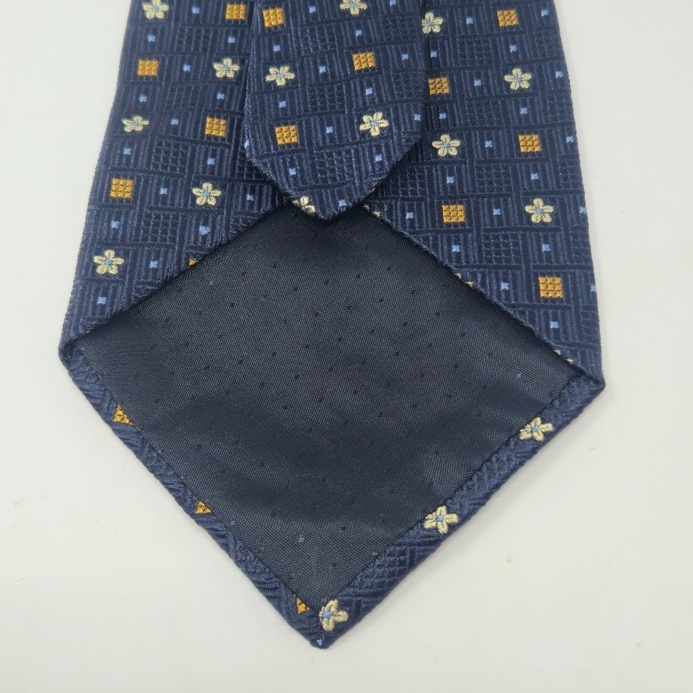 SAKS FIFTH AVENUE EXCLUSIVE Navy and Gold Geometric Botanical Neat 100% Silk Tie - Picture 6 of 6